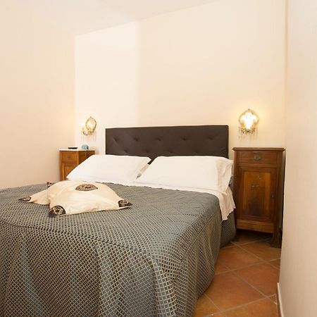 Hotel Villa Serena Кастелламмаре-ди-Стабия Экстерьер фото