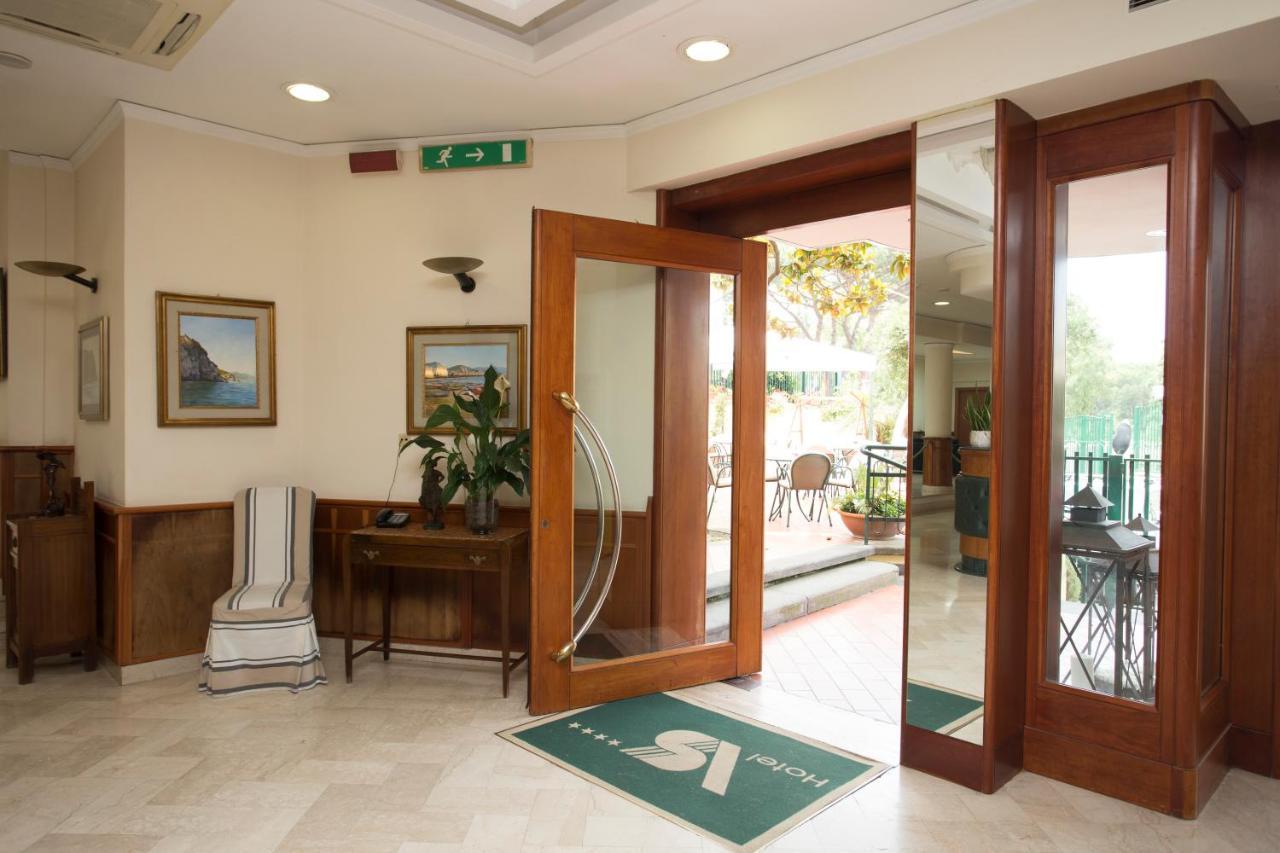 Hotel Villa Serena Кастелламмаре-ди-Стабия Экстерьер фото